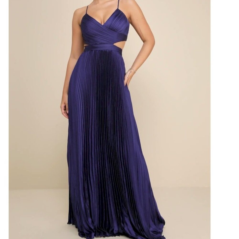 Lulu's Got the Glam Pleated Cutout Maxi Dress Size Large NWOT - Picture 1 of 5